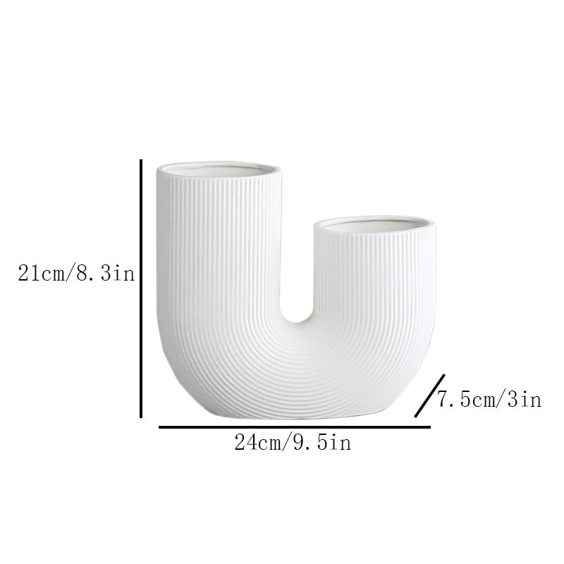 Vase en forme de U en céramique beige Aima