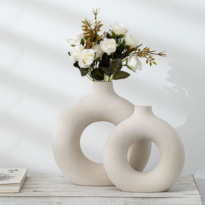 Vase circulaire en céramique beige Aima